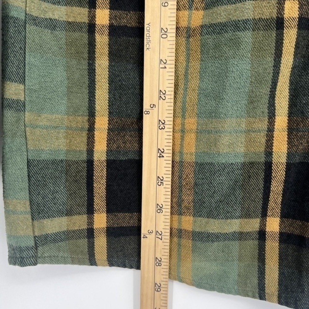 Brixton Men's Large‎ Plaid Green And Black Flannel Long Sleeve Button Up Shirt - Picture 6 of 7